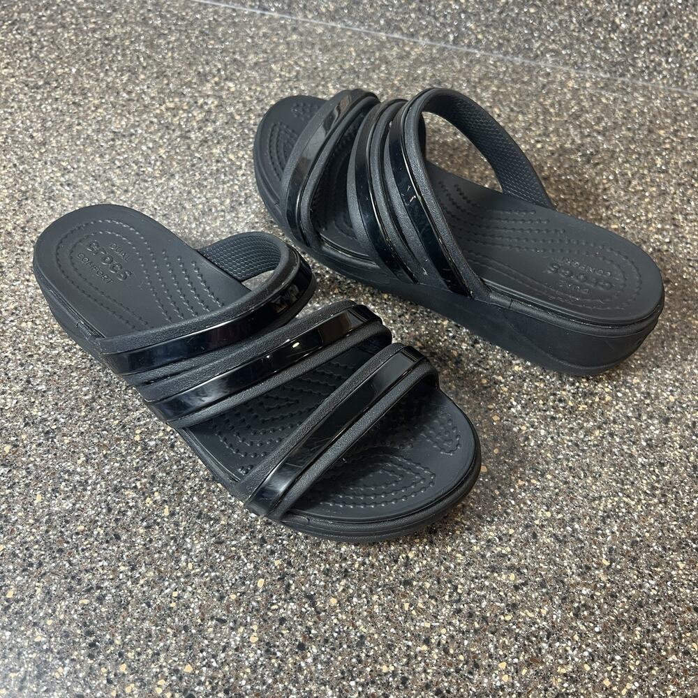 Crocs Strappy Summer Sandal Womens Sz 6 Dual Comfort Casual Slip On Wedge Slides
